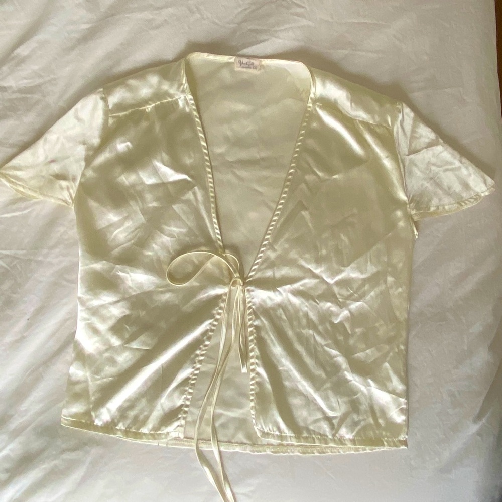 Silk tie top
